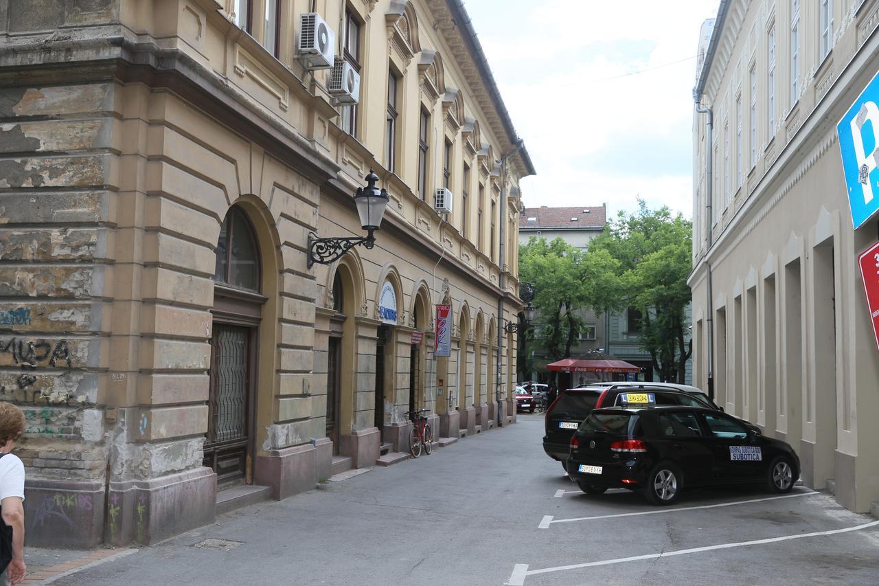 Apartman Centar 2 Subotica Exterior photo